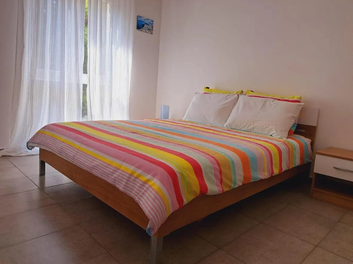 Apartmani Vukadin Vir 0*,
